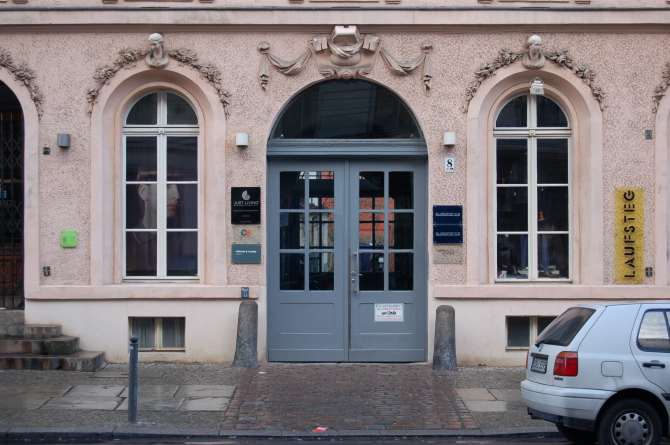 Neue Schoenhauser Strasse 8