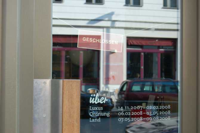 ueber store Auguststrasse 26a