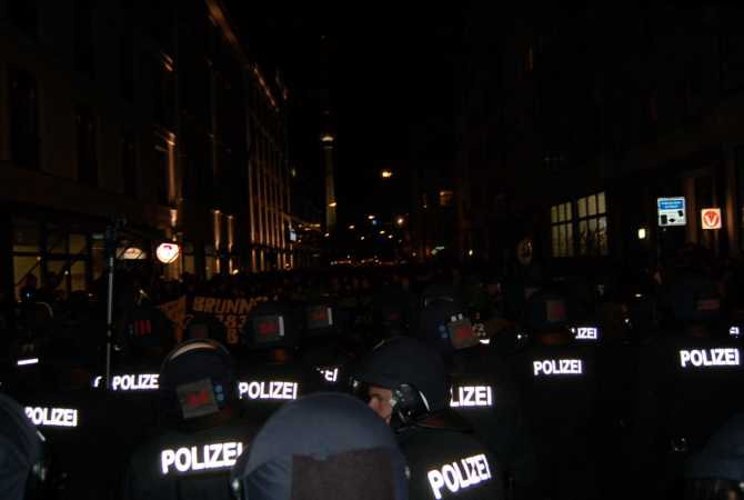 police00.jpg