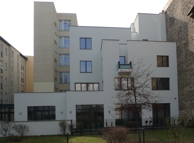 AUGUSTSTRASSE 48