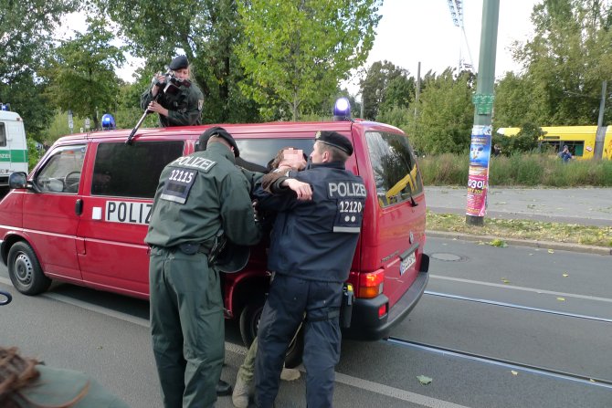 wirbleibenalle03.jpg