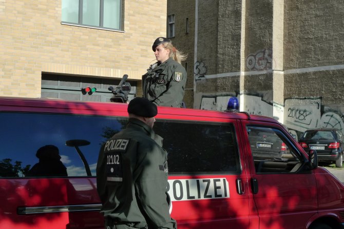 wirbleibenalle04.jpg