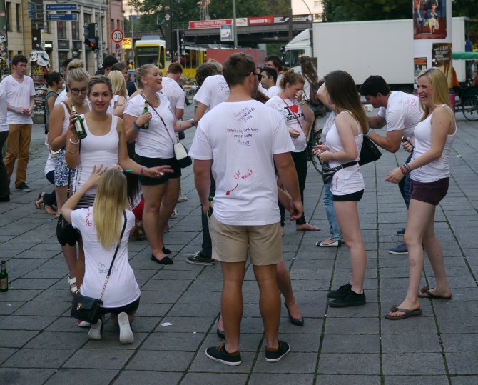 pub_crawl0.jpg