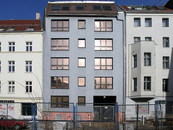 linienstrasse72_alt.jpg