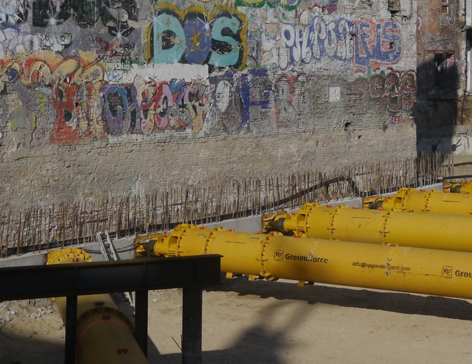 Baugrube_Tacheles_3.jpg